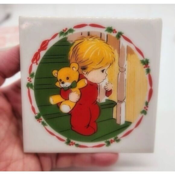 Vintage Christmas Ceramic Trivets - Picture 6 of 6